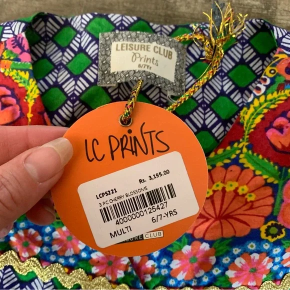 New Leisure club cherry blossom top - Picture 3 of 7